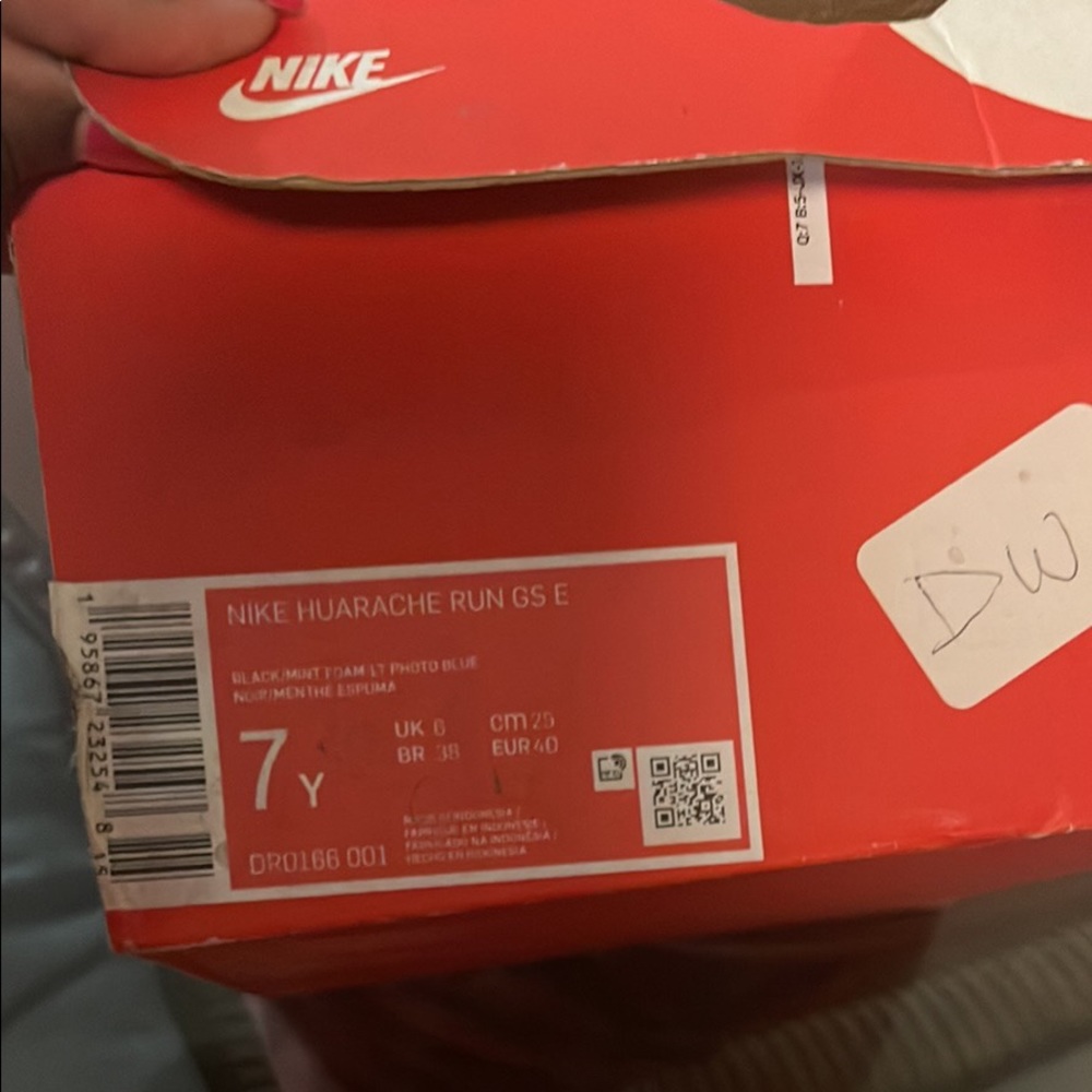 Brand new Nike huarache
